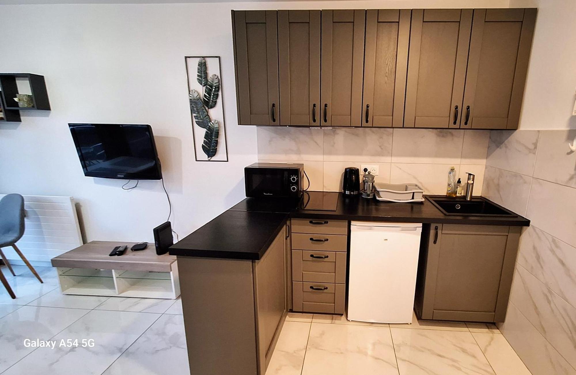 Appartement Nice: agréable studio très proche de la plage Extérieur photo